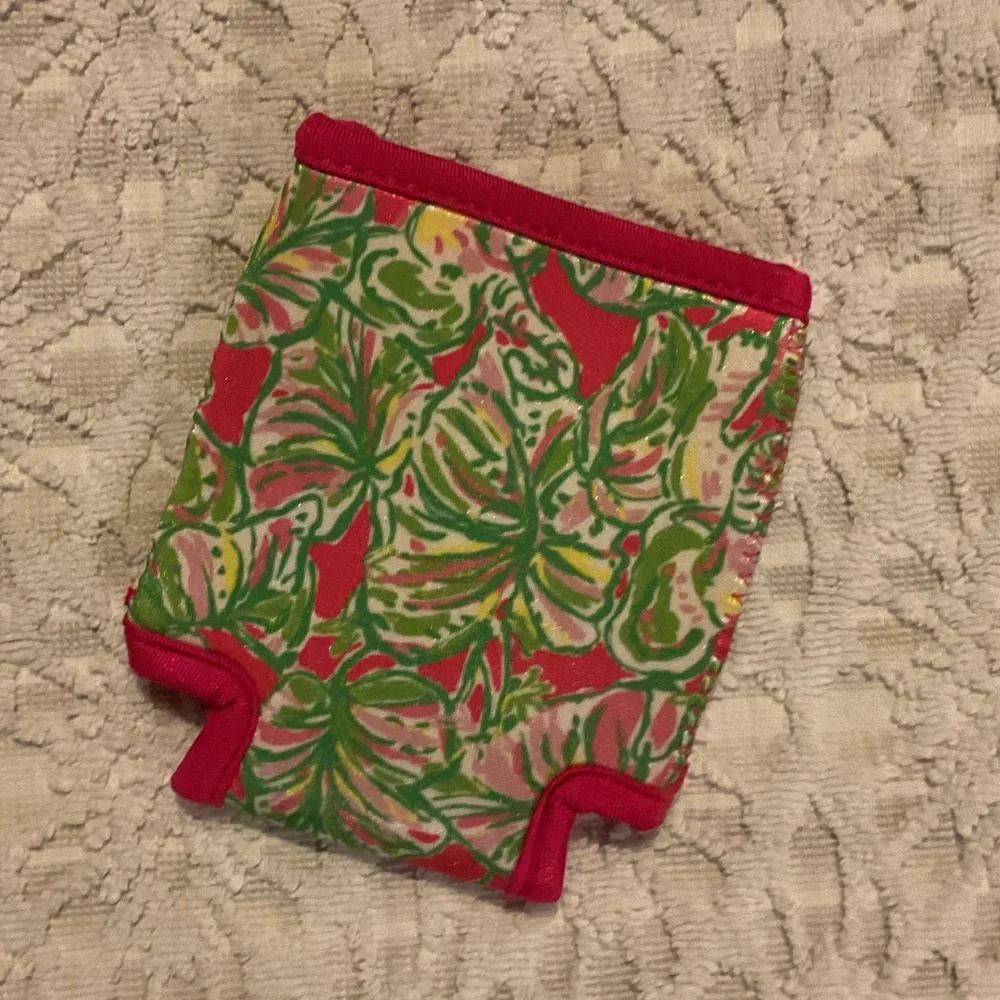 Lilly Pulitzer 1 pc) Hot Cup Holder Floral Green/Pink Tropical